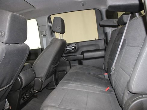 Used 2024 Chevrolet Silverado 2500 Custom w/ Custom Value Package image 23