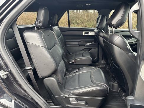 Used 2020 Ford Explorer ST w/ ST Street Pack image 29