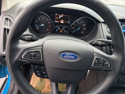 Used 2015 Ford Focus SE image 18