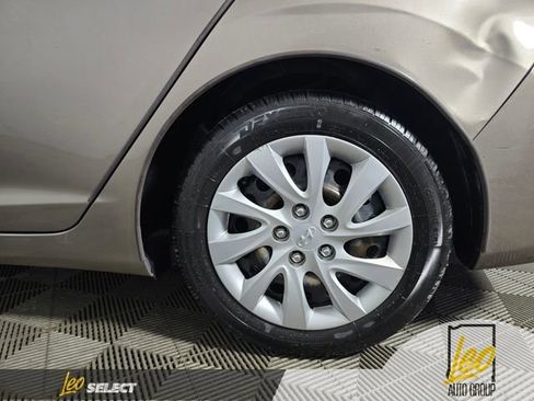 Used 2012 Hyundai Elantra GLS FWD image 20