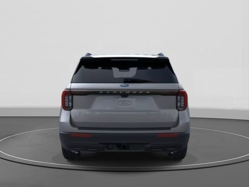 New 2026 Ford Explorer Active image 5
