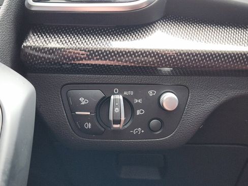 Used 2022 Audi SQ5 Prestige w/ Prestige Package image 27