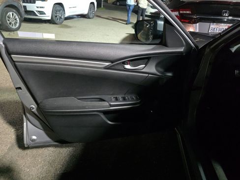 Used 2020 Honda Civic LX image 9