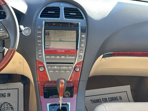 Used 2011 Lexus ES 350 FWD image 15