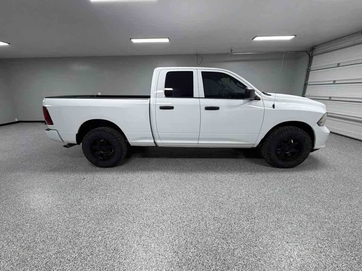 Used 2018 RAM 1500 Express w/ Express Value Package AWD/4WD image 2