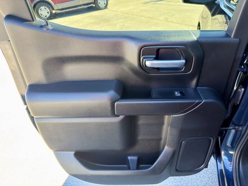 Used 2022 Chevrolet Silverado 1500 Custom image 27