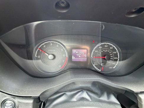 Used 2018 Subaru Crosstrek 2.0i AWD/4WD image 14