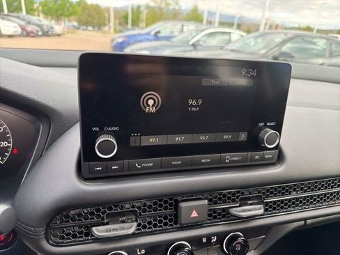 Certified 2023 Honda HR-V LX image 9