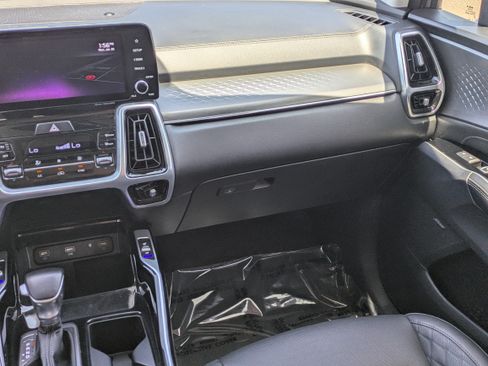Used 2022 Kia Sorento SX FWD image 19
