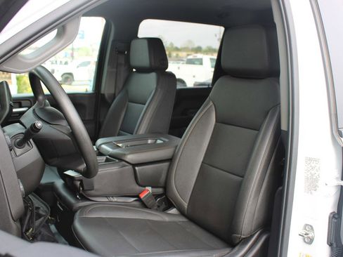 Used 2025 Chevrolet Silverado 2500 W/T w/ WT Convenience Package image 15