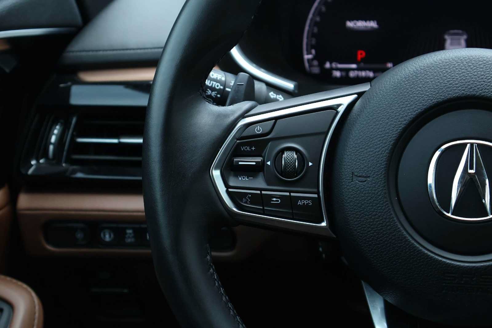 Certified 2022 Acura MDX w/ Technology Package FWD image 22