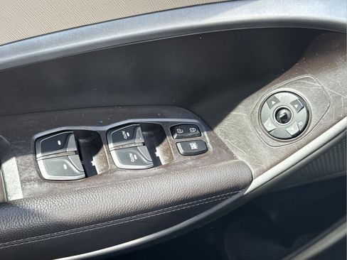 Used 2017 Hyundai Santa Fe Sport image 6