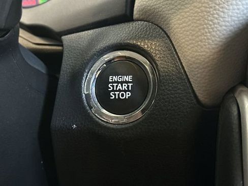 Certified 2025 Toyota RAV4 XLE FWD image 27