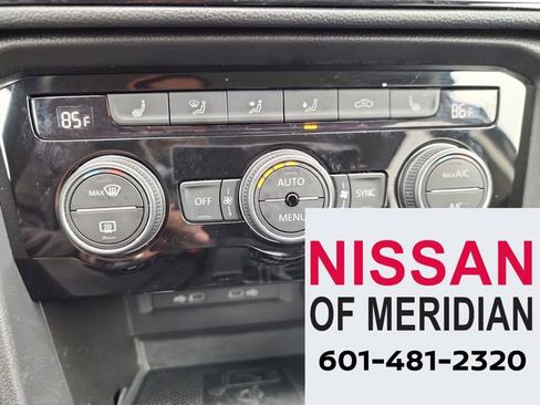 Used 2024 Volkswagen Taos SE image 20