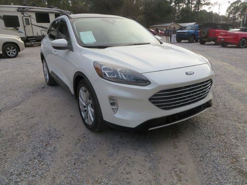 Used 2021 Ford Escape Titanium w/ Titanium Elite Package image 4