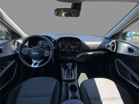 Used 2023 Kia Soul LX w/ Option Group 015 FWD image 21