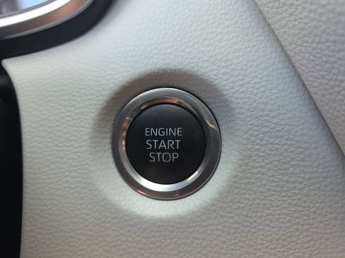 Used 2024 Toyota Corolla SE FWD image 22