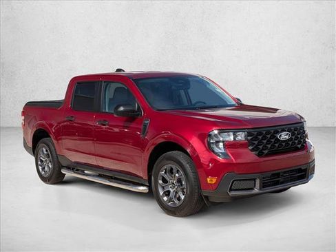 Used 2025 Ford Maverick XLT w/ Equipment Group 302A AWD/4WD image 3