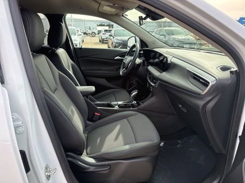 Used 2024 Buick Encore GX Preferred image 48