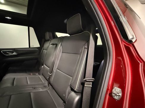 Used 2023 GMC Yukon SLT w/ SLT Luxury Package AWD/4WD image 48