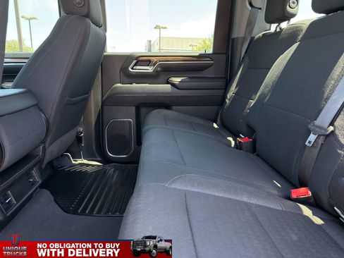 Used 2024 Chevrolet Silverado 3500 LT AWD/4WD image 21