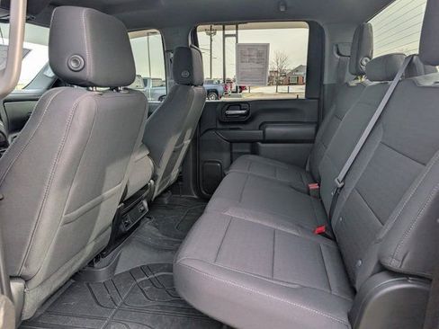 Used 2024 Chevrolet Silverado 2500 Custom w/ Custom Value Package image 12