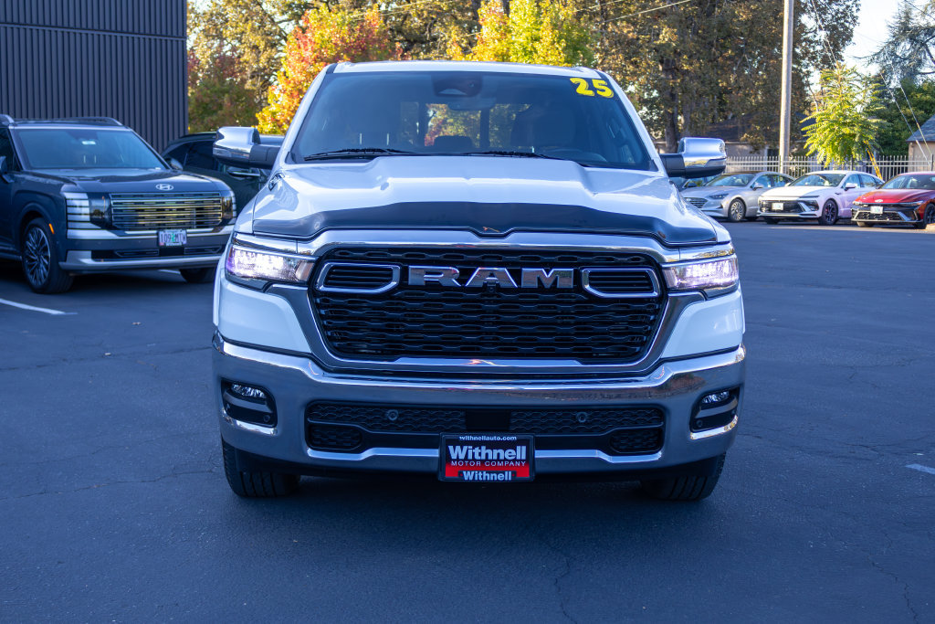 Used 2025 RAM 1500 Big Horn AWD/4WD image 4