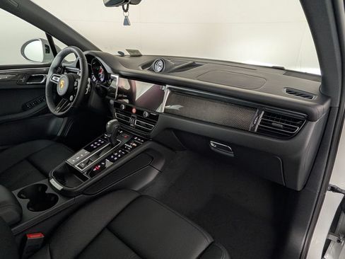 New 2026 Porsche Macan GTS AWD/4WD image 19