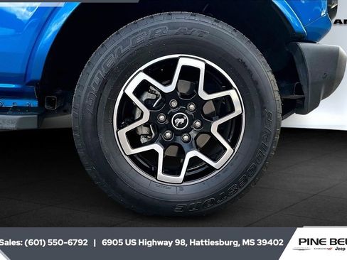 Used 2022 Ford Bronco Outer Banks image 7