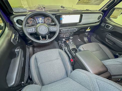 New 2026 Jeep Gladiator Sport image 9