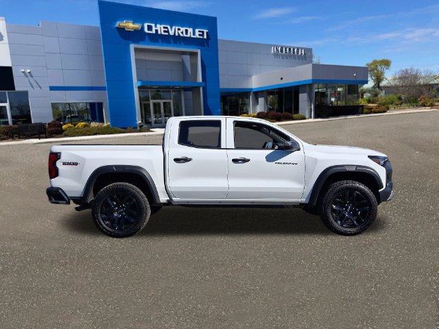 Used 2025 Chevrolet Colorado Trail Boss AWD/4WD image 28