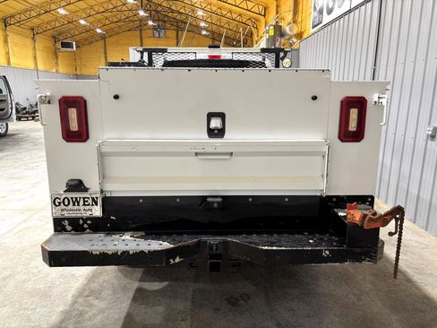 Used 2018 Ford F250 XL w/ Power Equipment Group image 8