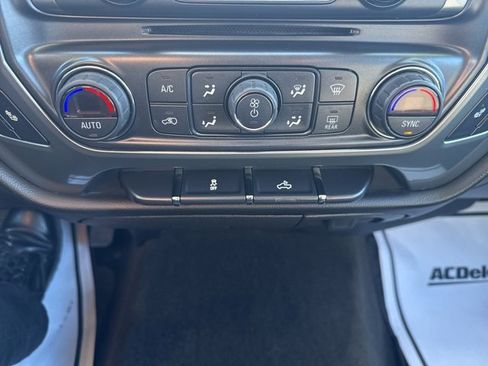 Used 2018 Chevrolet Silverado 1500 LT w/ All Star Edition image 31