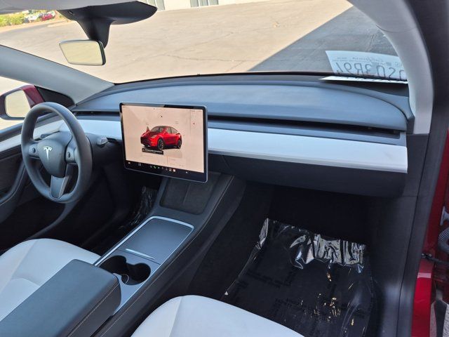 Used 2024 Tesla Model Y Long Range AWD/4WD image 22