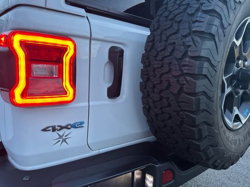 Used 2023 Jeep Wrangler Unlimited Rubicon 4xe w/ Dual Top Group image 47