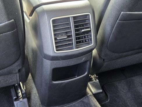 Used 2024 Kia Sportage EX image 32