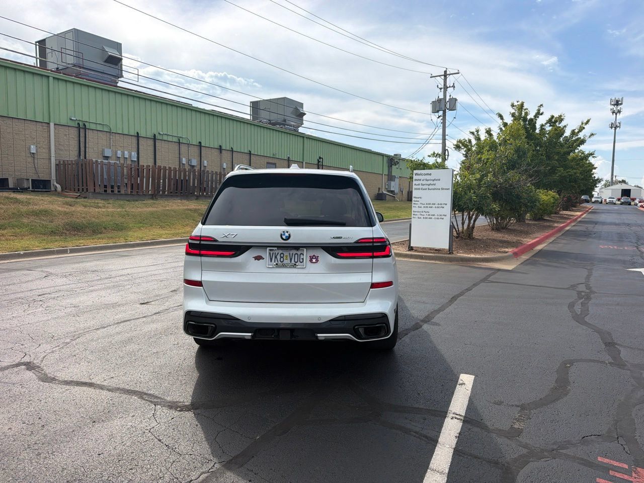 Used 2025 BMW X7 xDrive40i w/ Executive Package AWD/4WD image 4