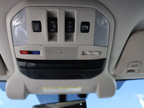 Certified 2022 Subaru Ascent Touring image 55