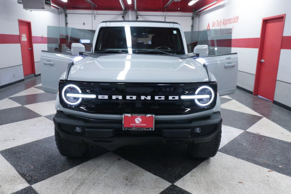 Used 2022 Ford Bronco Outer Banks AWD/4WD image 23