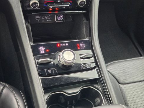 Used 2022 Jeep Grand Cherokee Overland w/ MOPAR Finishing Package AWD/4WD image 33