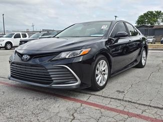Used 2022 Toyota Camry LE w/ Convenience Package FWD video 2