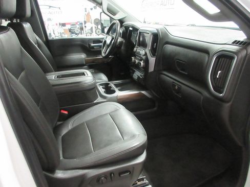 Used 2021 GMC Sierra 2500 SLT w/ SLT Preferred Package image 37