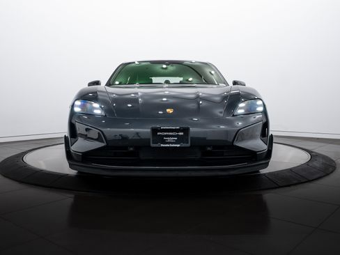 Certified 2025 Porsche Taycan Turbo GT image 10