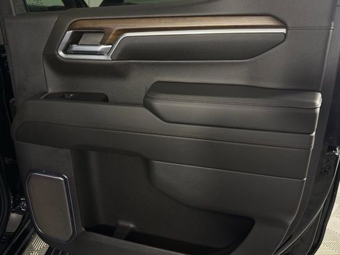 Used 2024 Chevrolet Silverado 1500 High Country AWD/4WD image 28