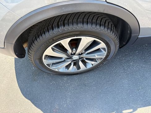 Used 2019 Buick Encore Essence AWD/4WD image 10
