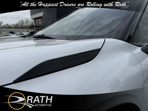 New 2026 Mitsubishi Outlander Trail Edition image 12