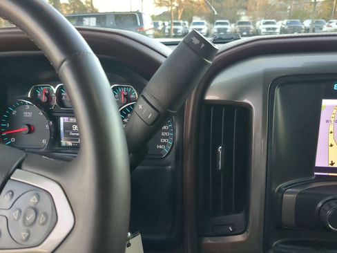 Used 2016 Chevrolet Silverado 1500 High Country w/ High Country Premium Package image 19