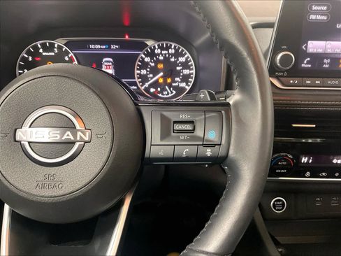 Certified 2023 Nissan Rogue SV w/ SV Premium Package image 23