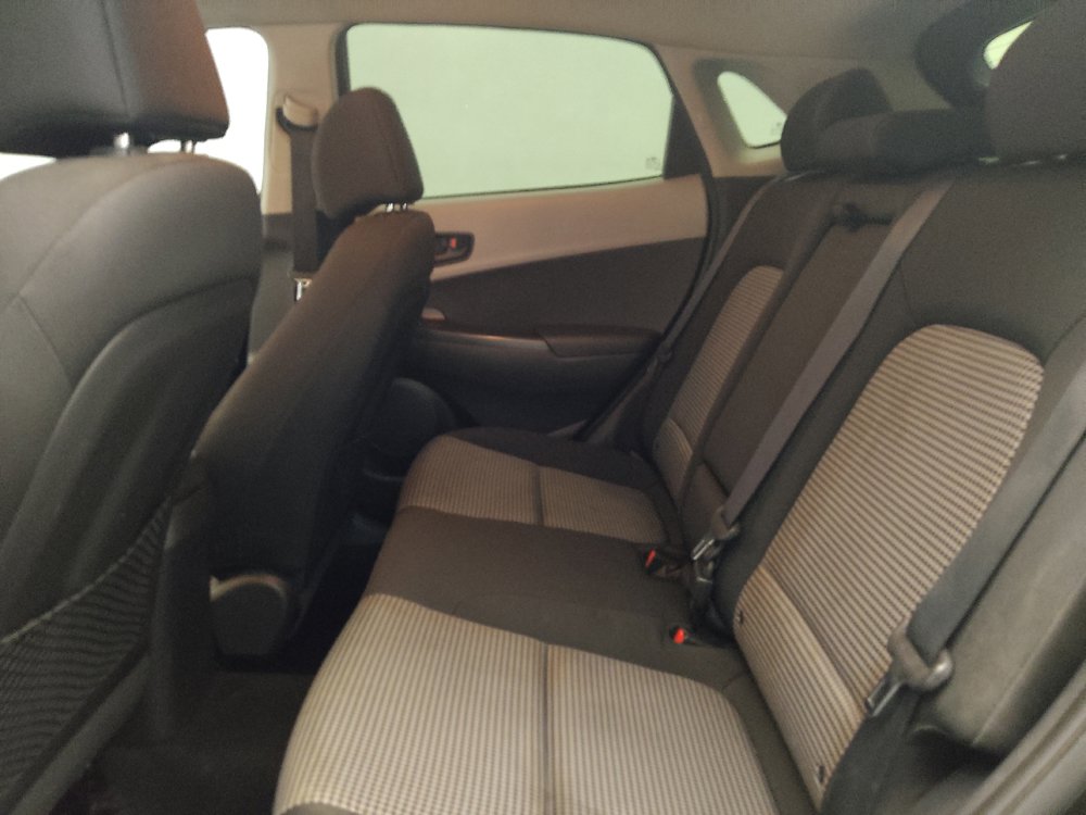 Used 2018 Hyundai Kona SE FWD image 18