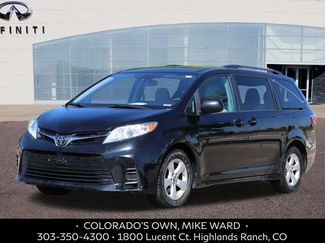 Used 2018 Toyota Sienna LE image 1